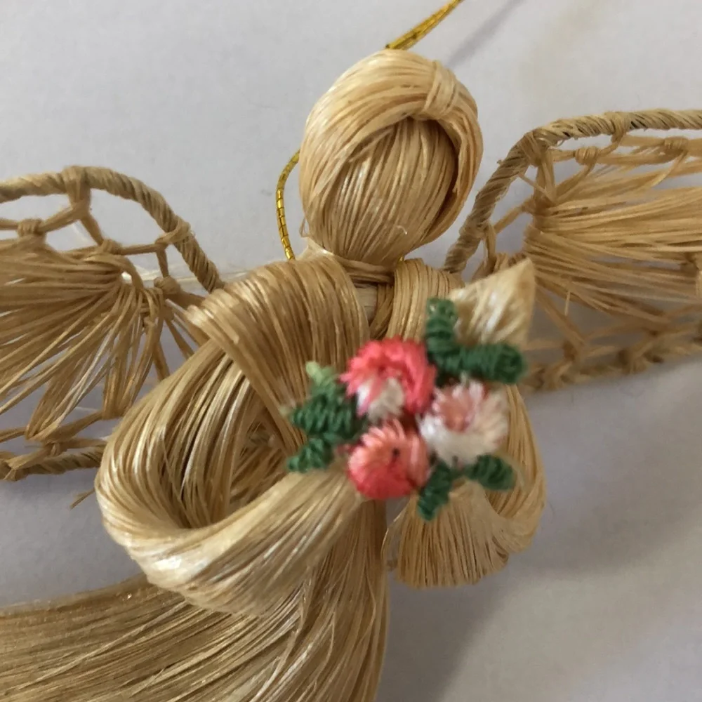 Straw Angel ornament with embroidered flower bouquet